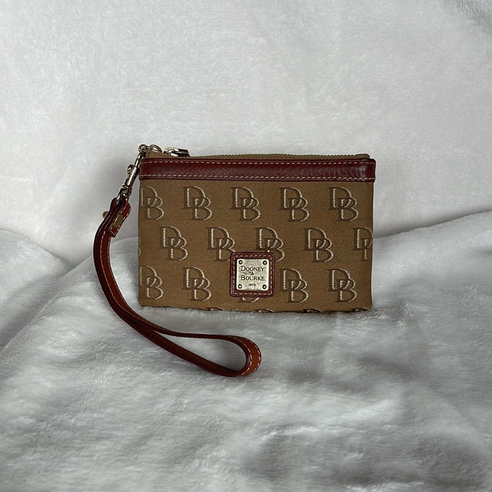 Dooney and Bourke wristlet